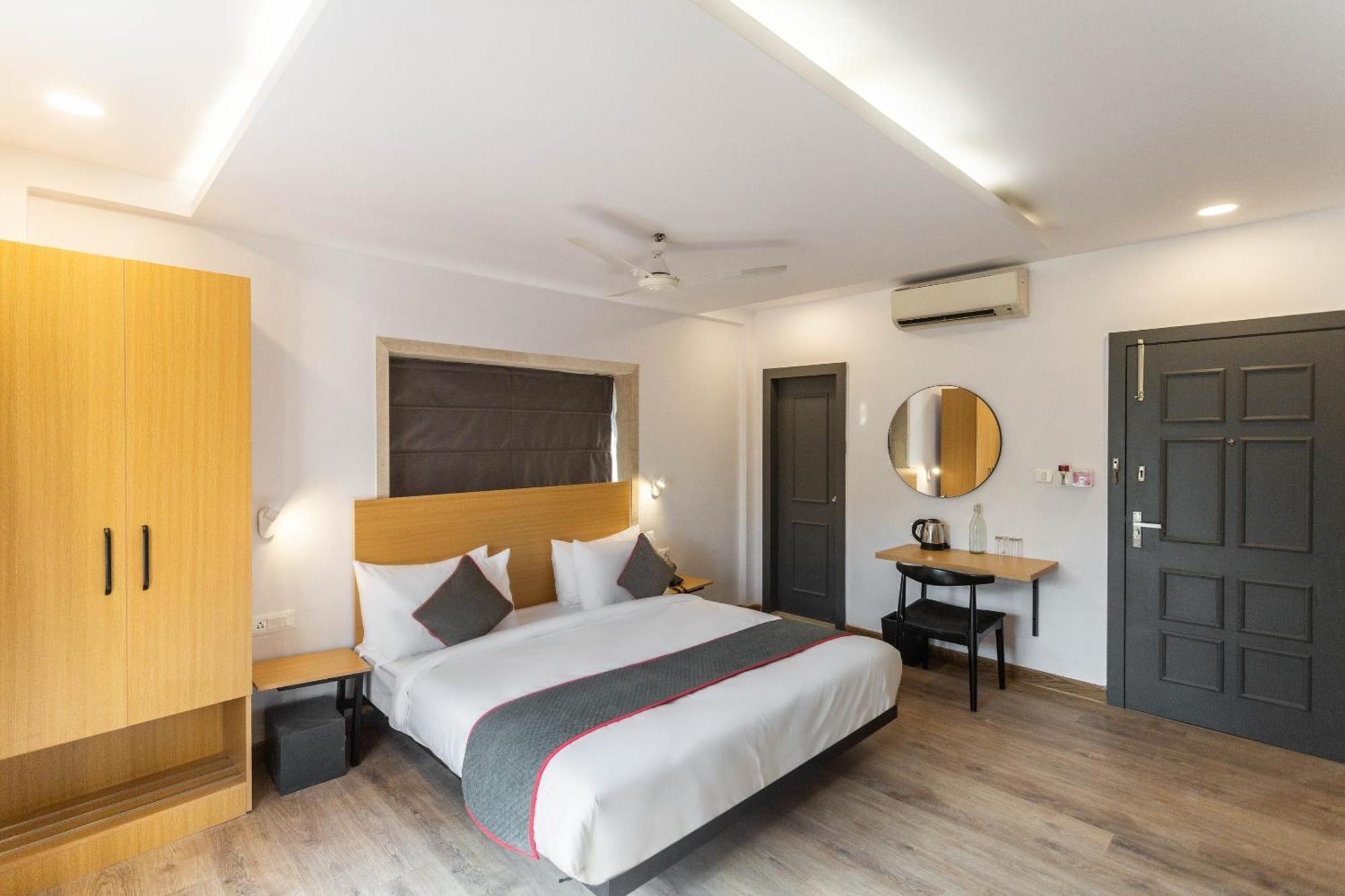 Super Townhouse Habitat New Town Rooms & Party Spaces Kolkata Ngoại thất bức ảnh