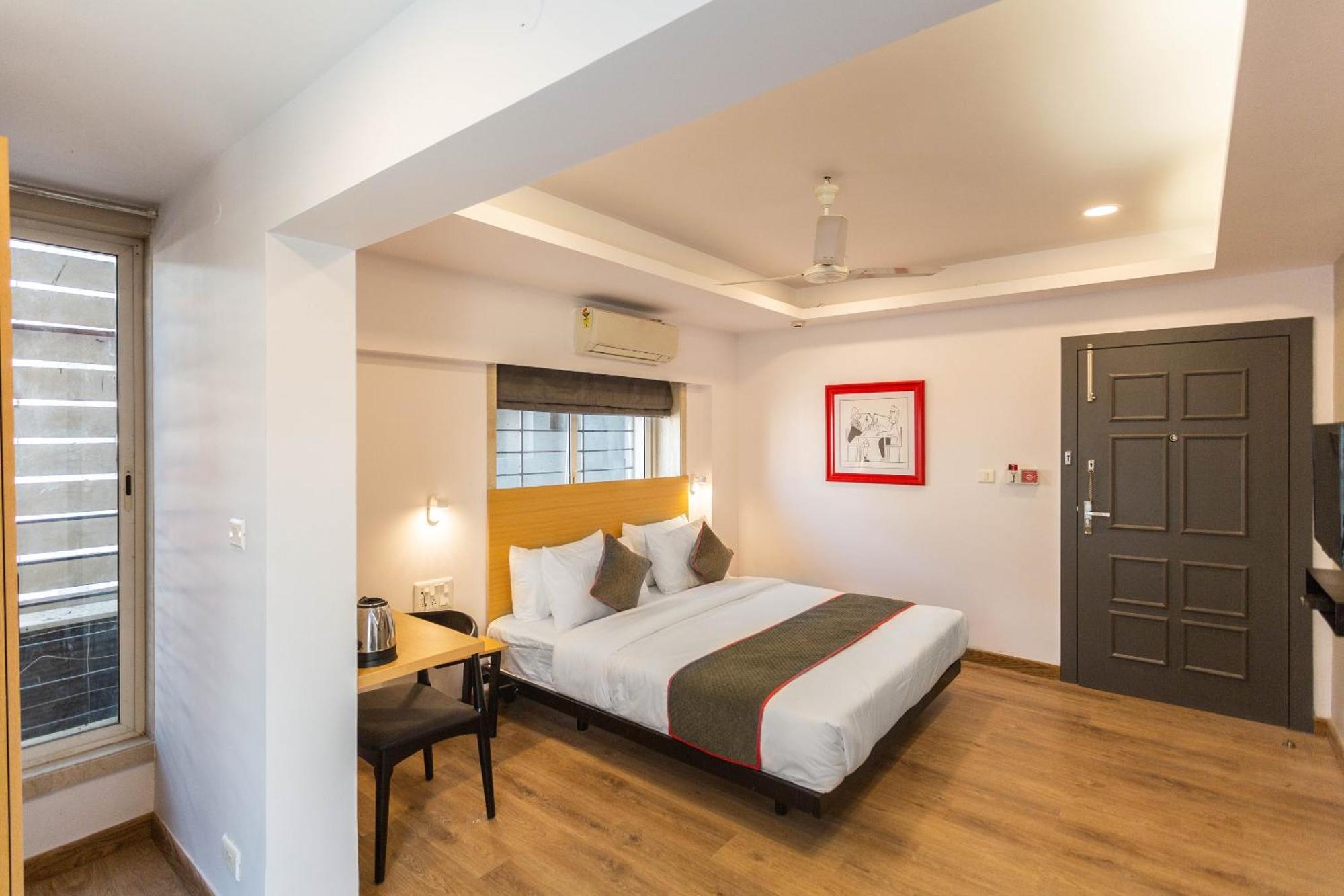 Super Townhouse Habitat New Town Rooms & Party Spaces Kolkata Ngoại thất bức ảnh
